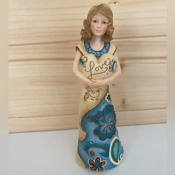 PERFECTLY PAISLEY “LOVE” 5.5" Tall Beige Blue Item 76006 Figurine - Picture 3 of 7